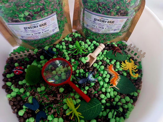 Pour & Explore Kit - Bugs & Insects